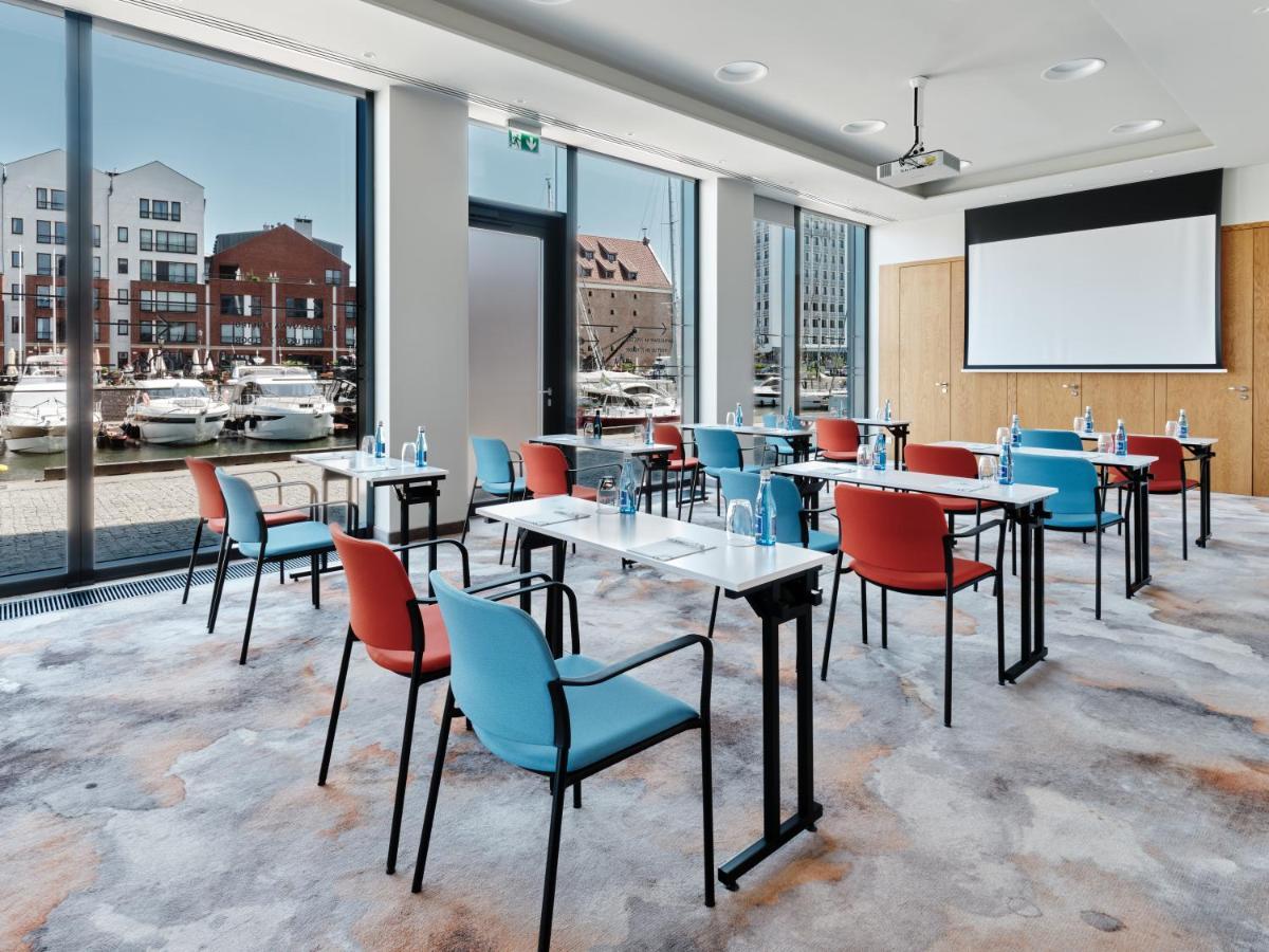 Holiday Inn Gdansk - City Centre By Ihg Exterior photo