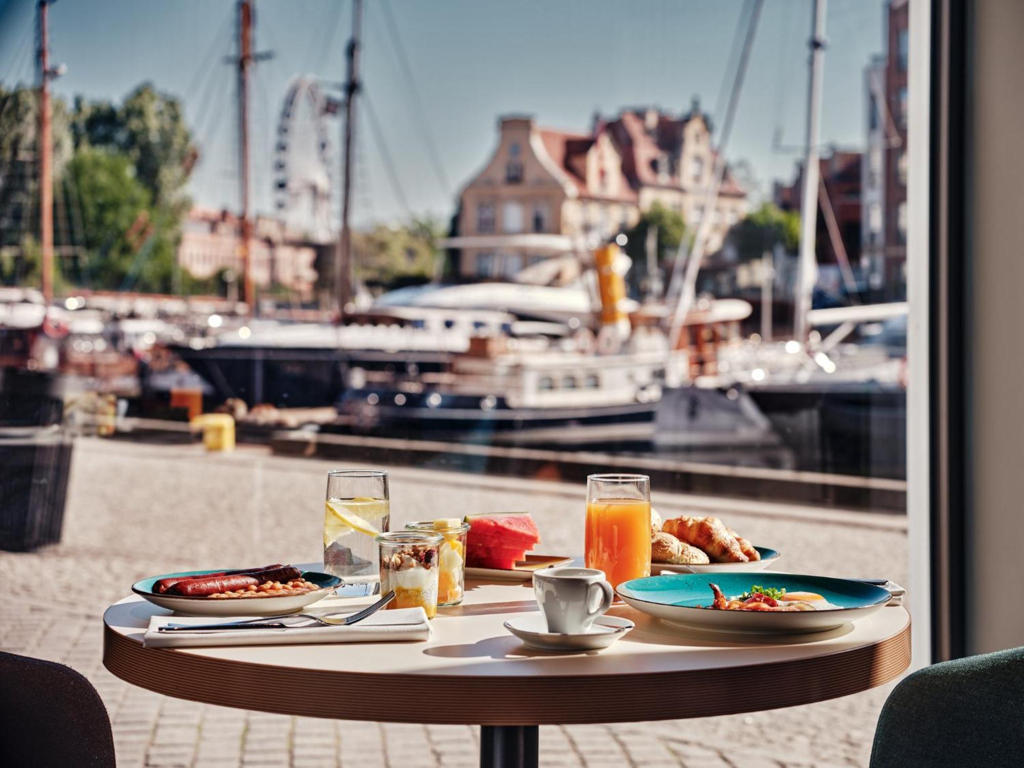Holiday Inn Gdansk - City Centre By Ihg Exterior photo